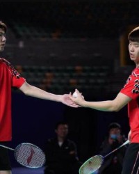 B体育官网下载APP-bsports官方平台-Bsports必一体育官网-全国羽毛球冠军赛半决赛 国羽一号男双不敌小将