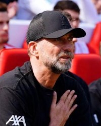 B体育官网下载APP-bsports官方平台-Bsports必一体育官网-再见，站在人民一侧的克洛普 再见，最像香克利的人