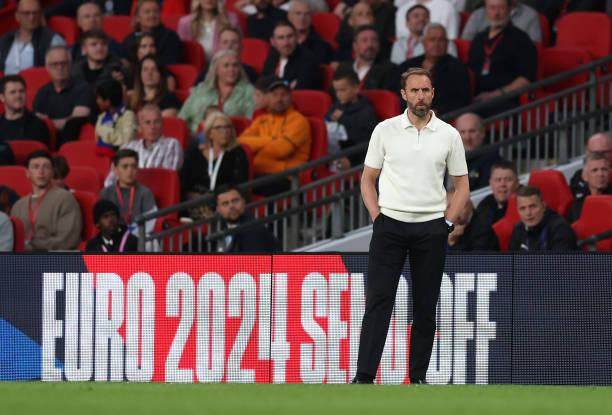 1717804431776097841.jpg 2156547327-612x612.jpg